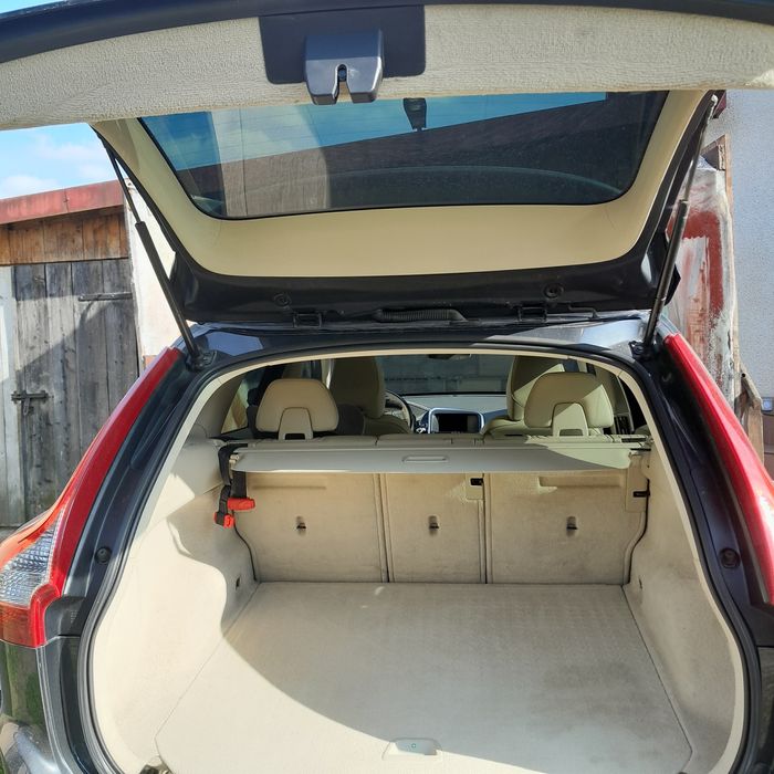 Volvo xc60 2015 r