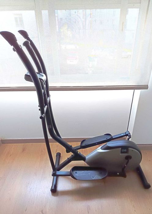 Elíptica DOMYOS E-Essential + 06 – Decathlon