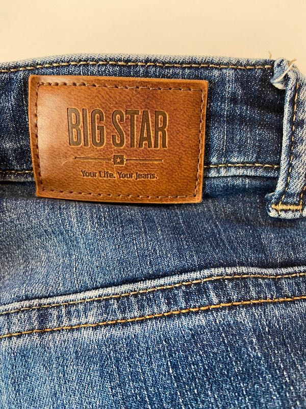 Spodnie jeans niebieskie rurki przetarcia granat Big Star 34 XS W26L34