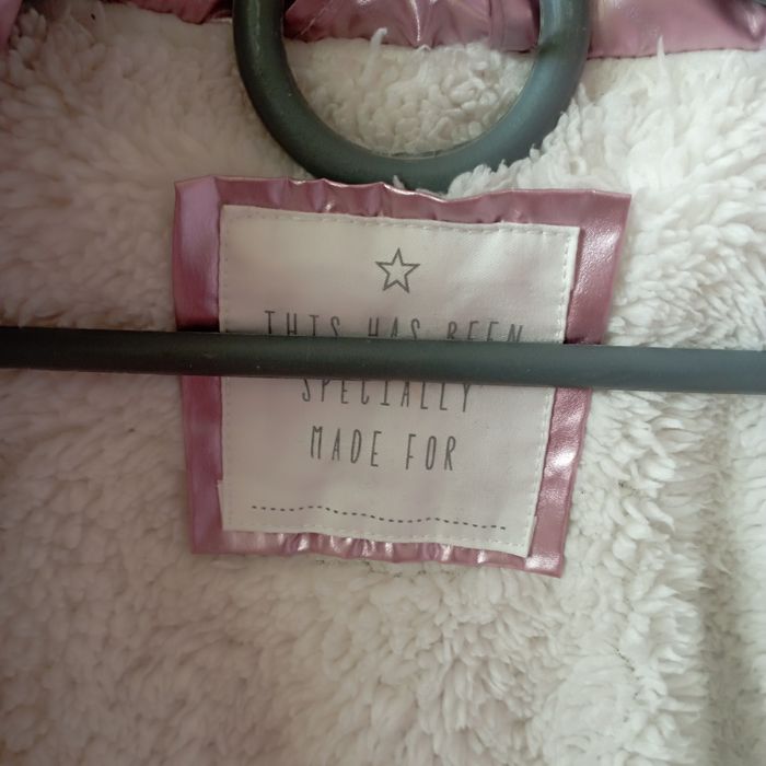 Зимняя куртка на девочку 1,5-2 года