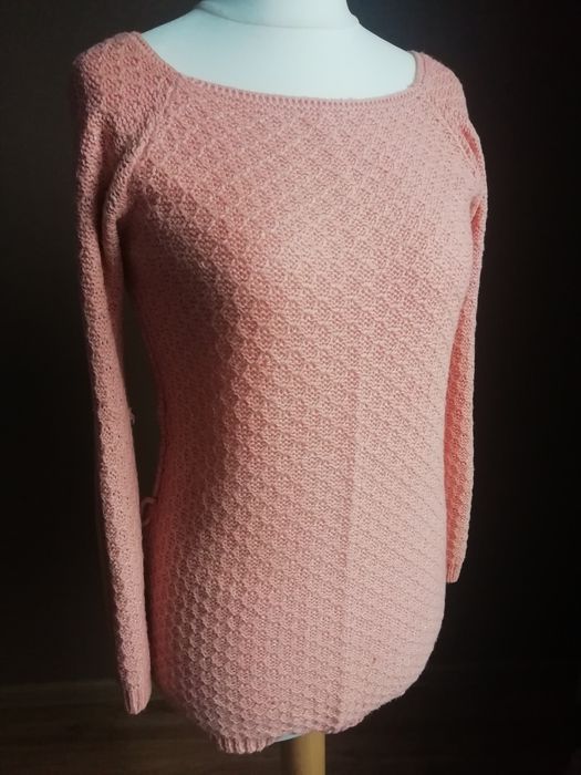 Swetr różowy ze złota nitka rozmiar M