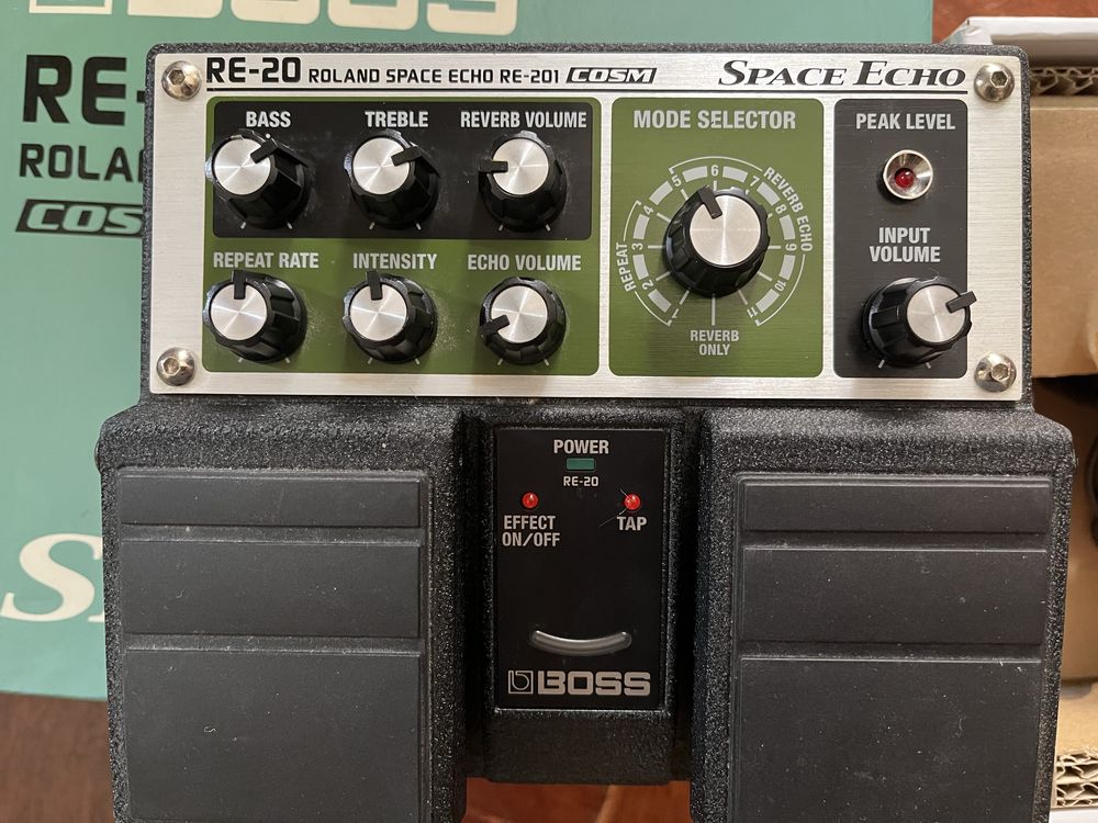Boss RE-20 Space Echo