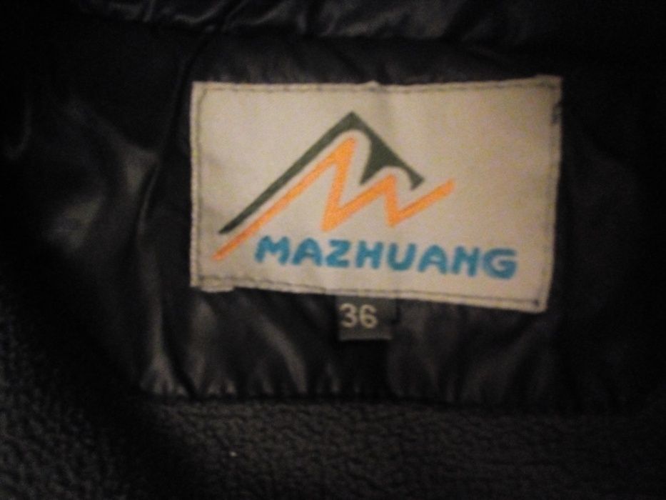 Продам куртку на хлопчика 6-8р