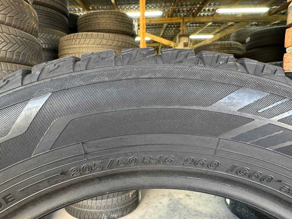 Шини зимові 205/60 R16 YOKOHAMA ICE GUARD IG60 7mm