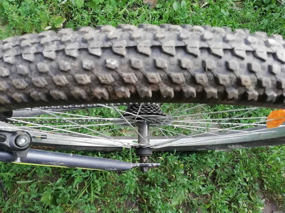 Велосипед 27.5" Discovery Amulet, чорно-жовтий (матовий)