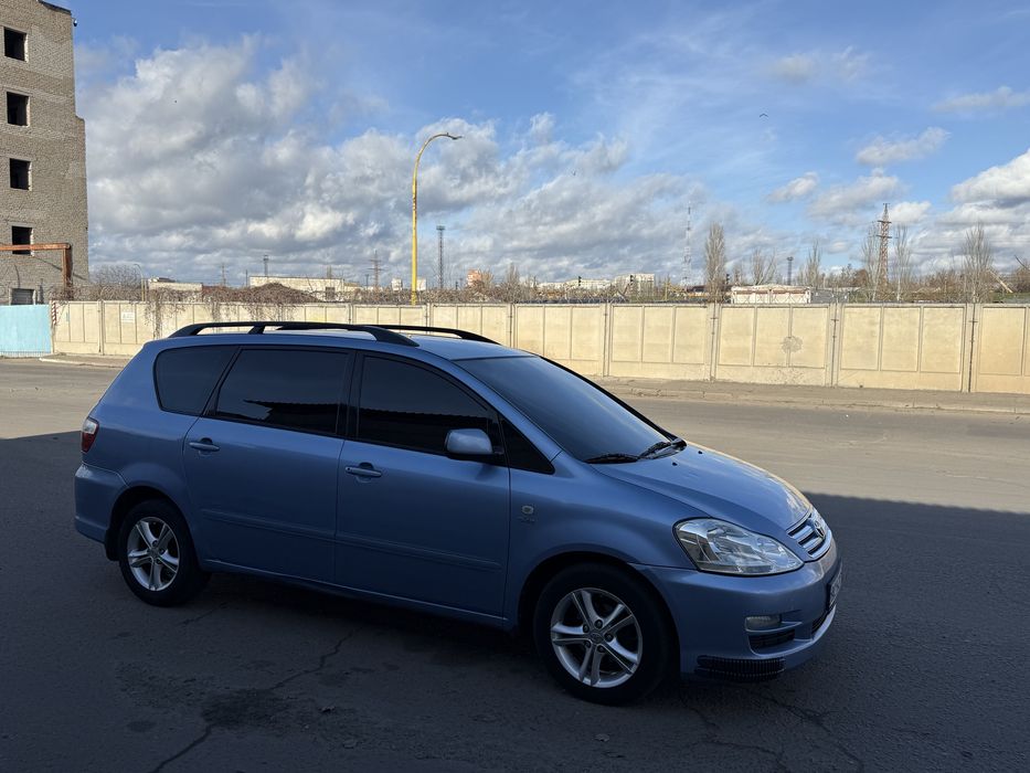 Тойота корола верса