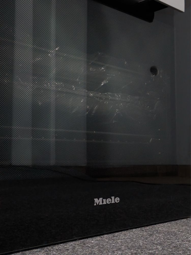 2в1 ТОПОВА Духова шафа з пароваркою Miele DGC 6660