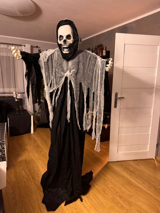 Ozdoba na halloween interaktywna, kościotrup  183cm. Nowa