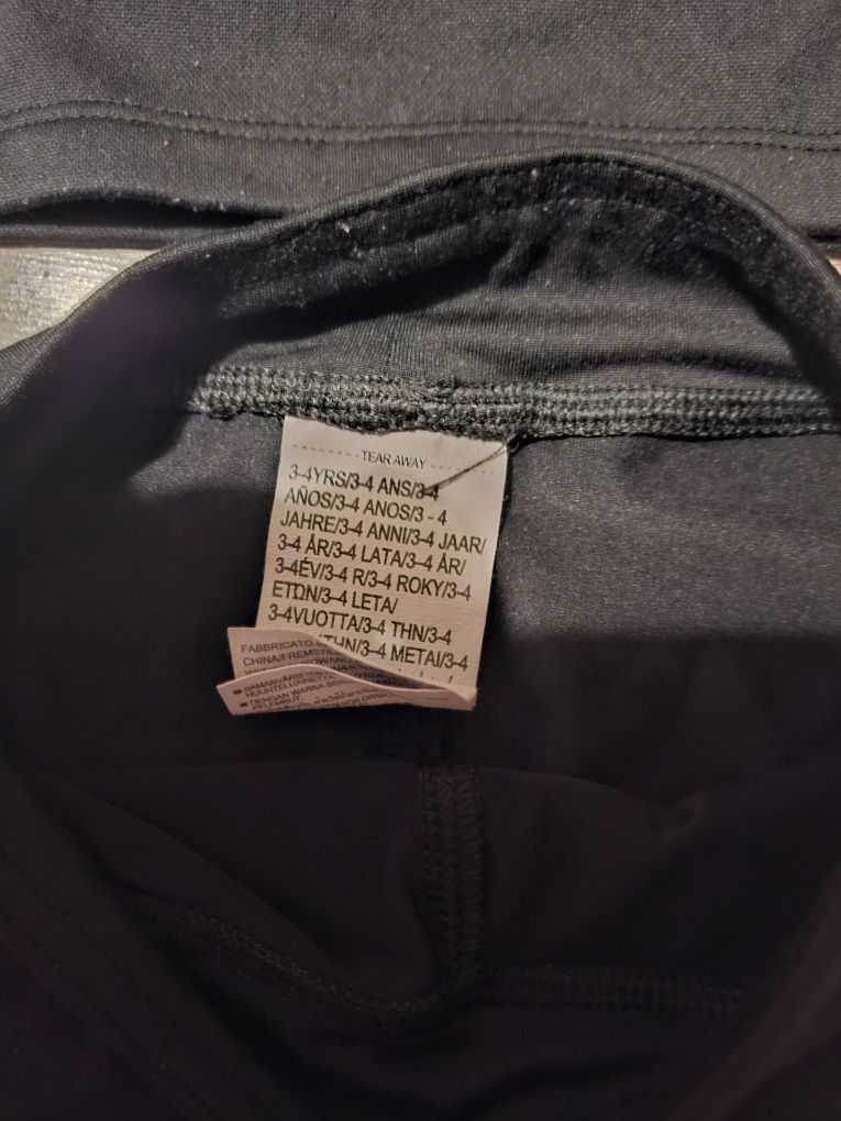 Dres dla  dziewczynki Under Armour 3-4 lata