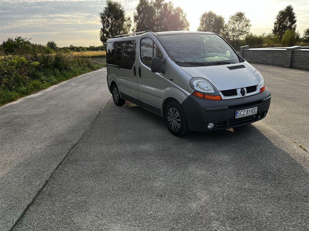 Renault trafic 8 os 1.9 dci