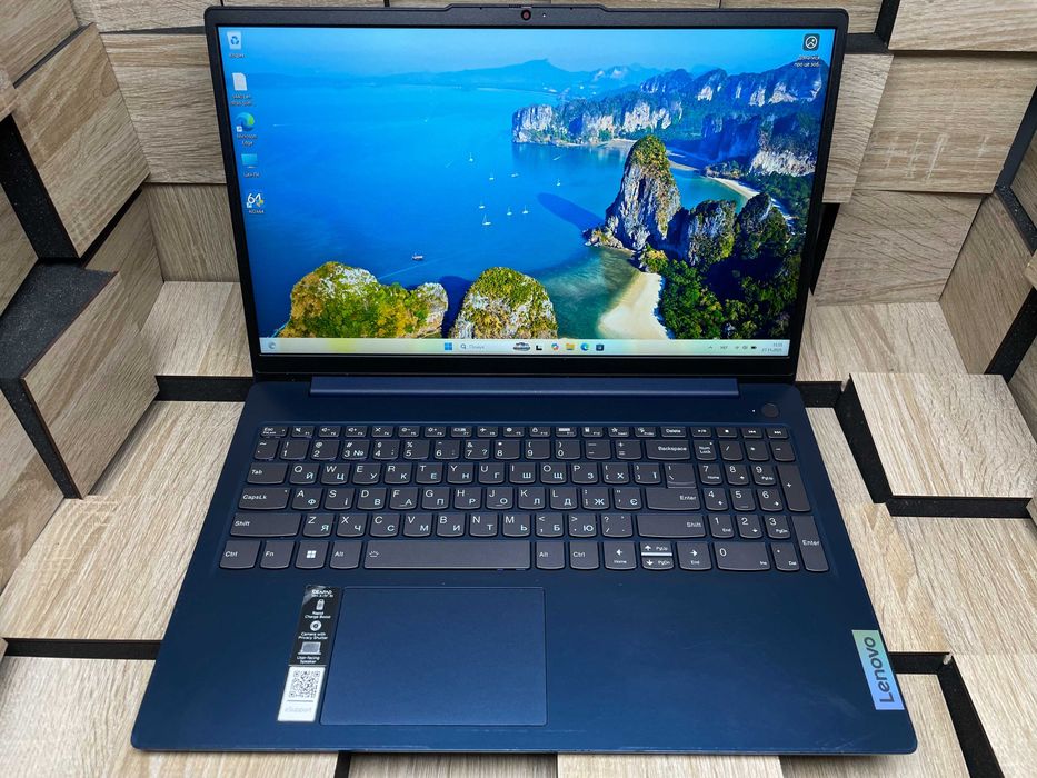 №5440 Ноутбук Lenovo IdeaPad Slim 3 15IRU8 15.6"/i5-1335U/8Gb/SSD256
