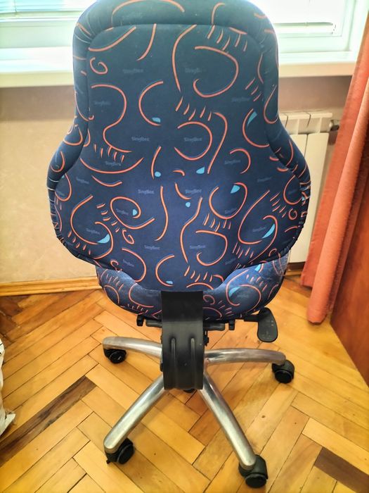 Детское кресло Mealux Y-128 в  хорошем состоянии.