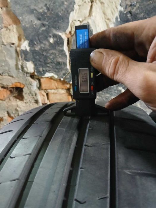 Шини Pirelli 235 50 R19 2шт Літо 2021р (0355)