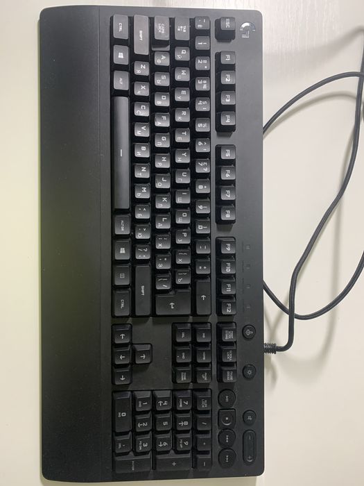 Клавіатура Logitech g213