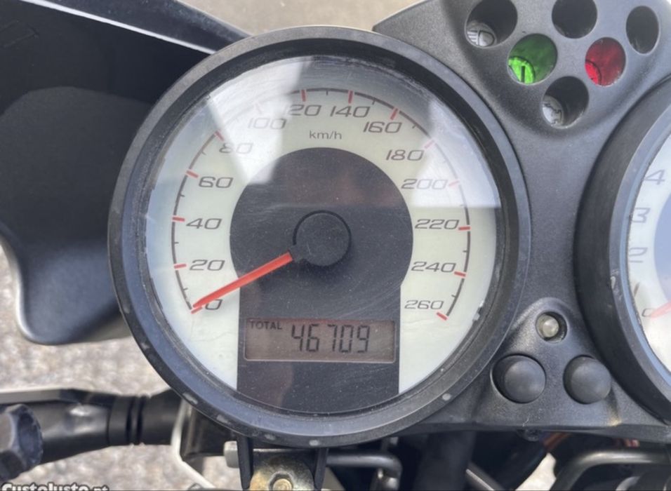 Ducati monster S2R1000