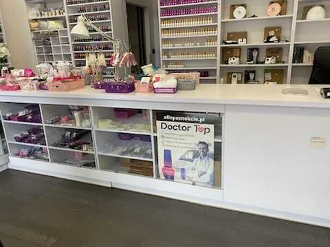 Meble sklepowe komplet