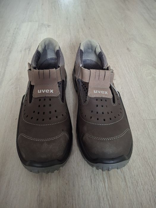 Buty robocze uvex,rozmiar 40