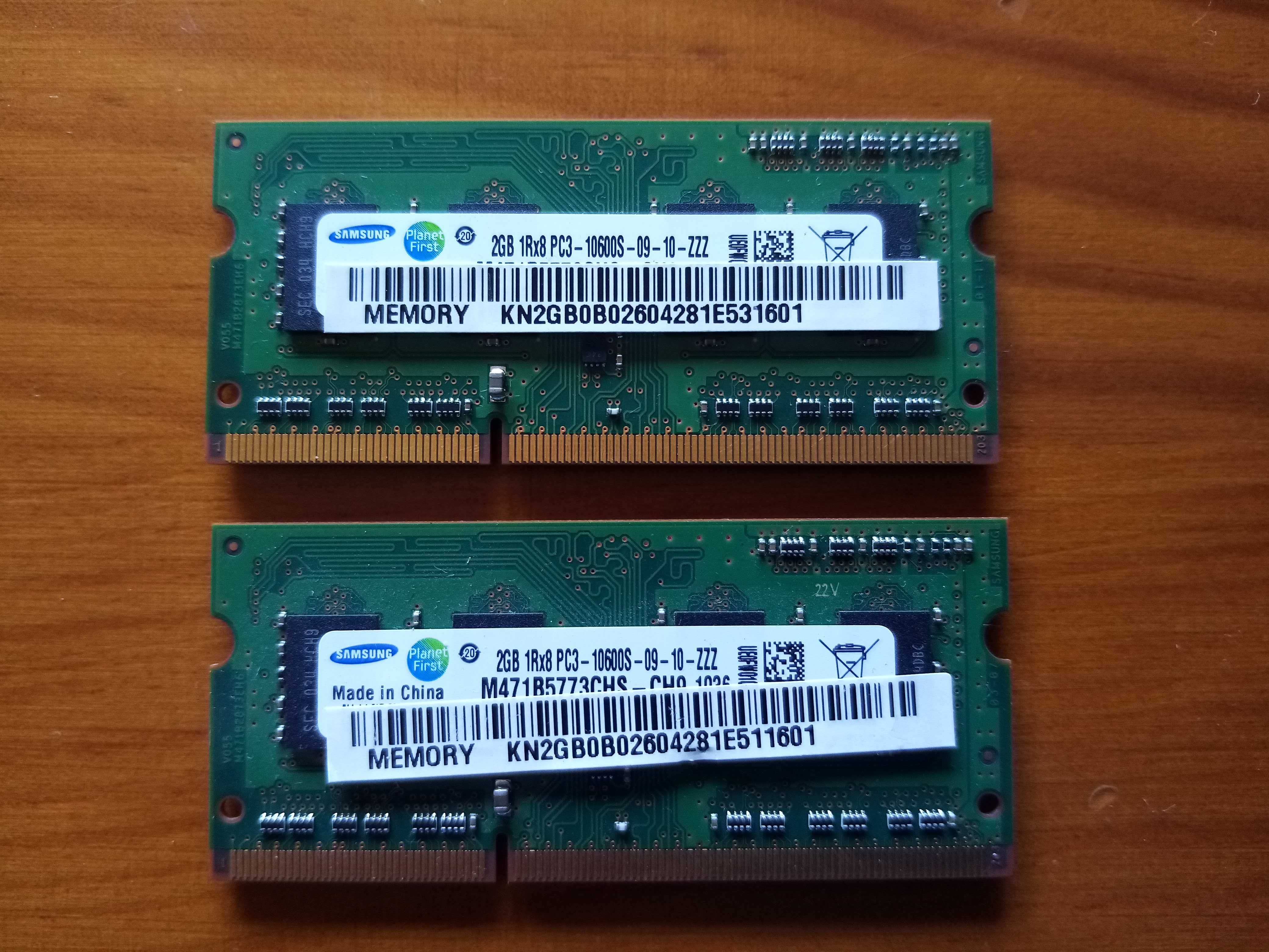 DDR3 Samsung  2x2GB PC3 10660s