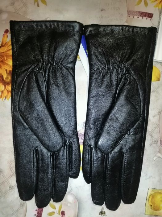 Нові шкіряні рукавиці жіночі!