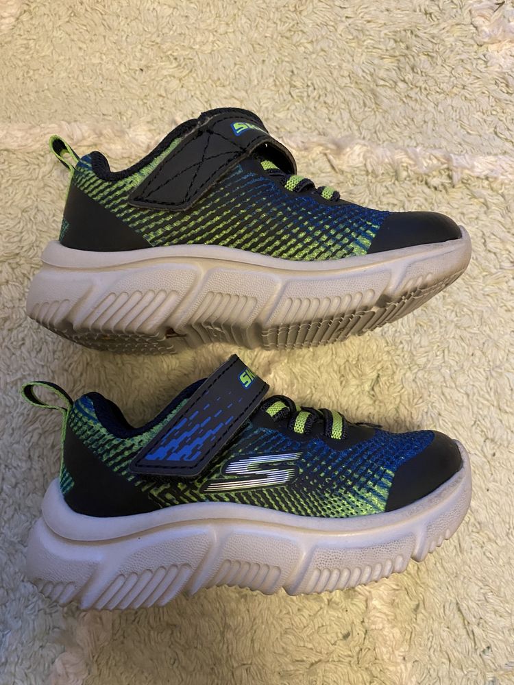 Sapatilhas Skechers T22