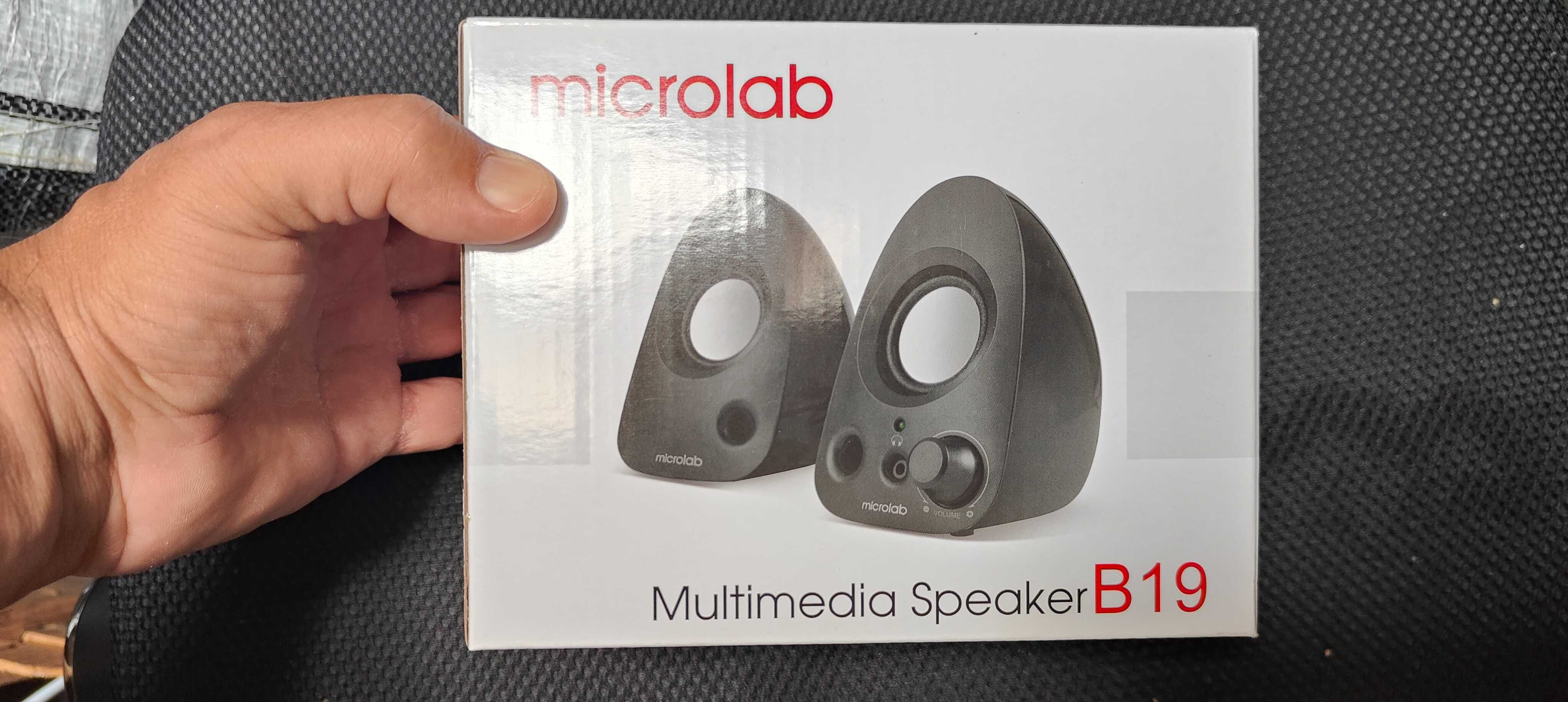 Colunas USB Microlab B19 nova e selada