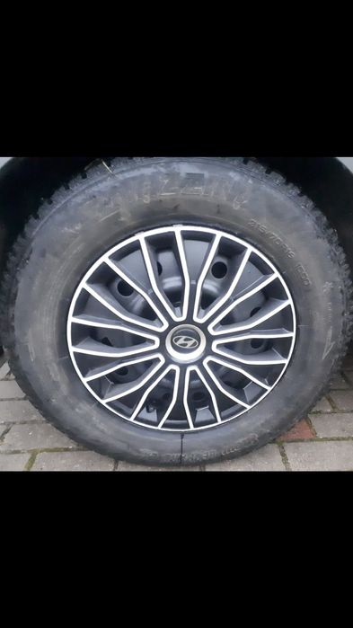 Koła  zimowe 215/70 R16 Mazzini Leopard+ kołpaki