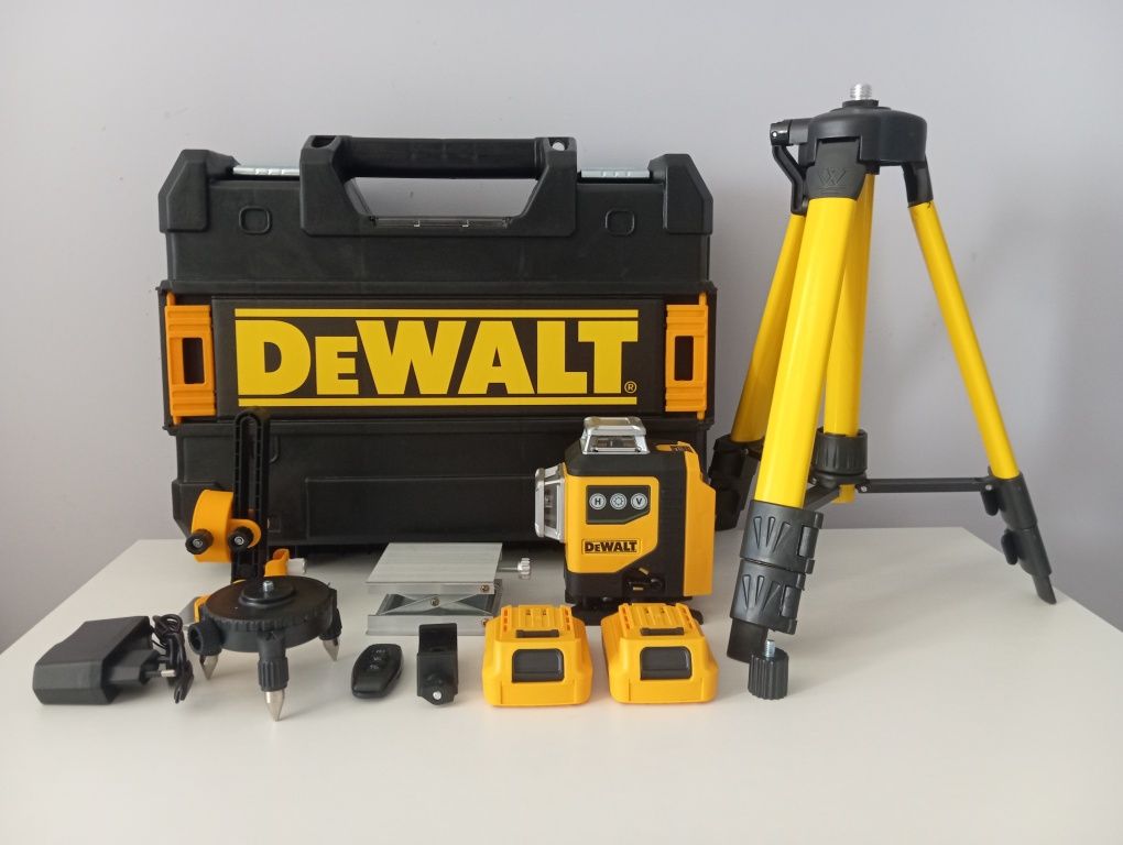 2 АКБ! Кейс! DeWalt 4D лазерний рівень.  Лазерный уровень.