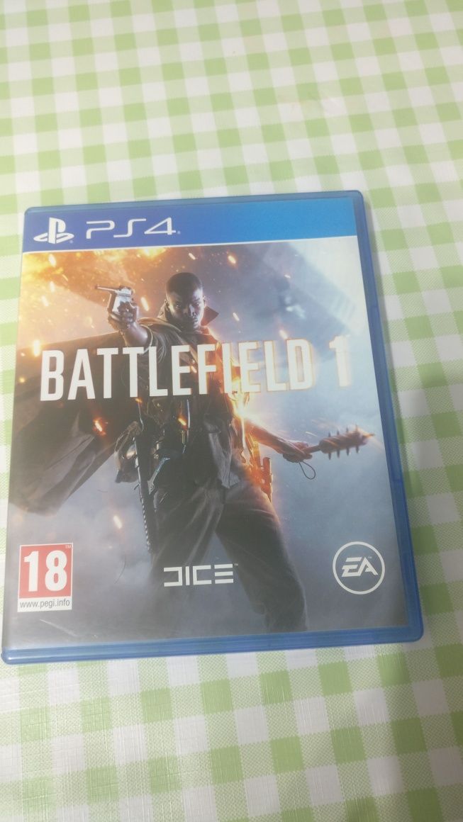 Jogos PS4 como novos.