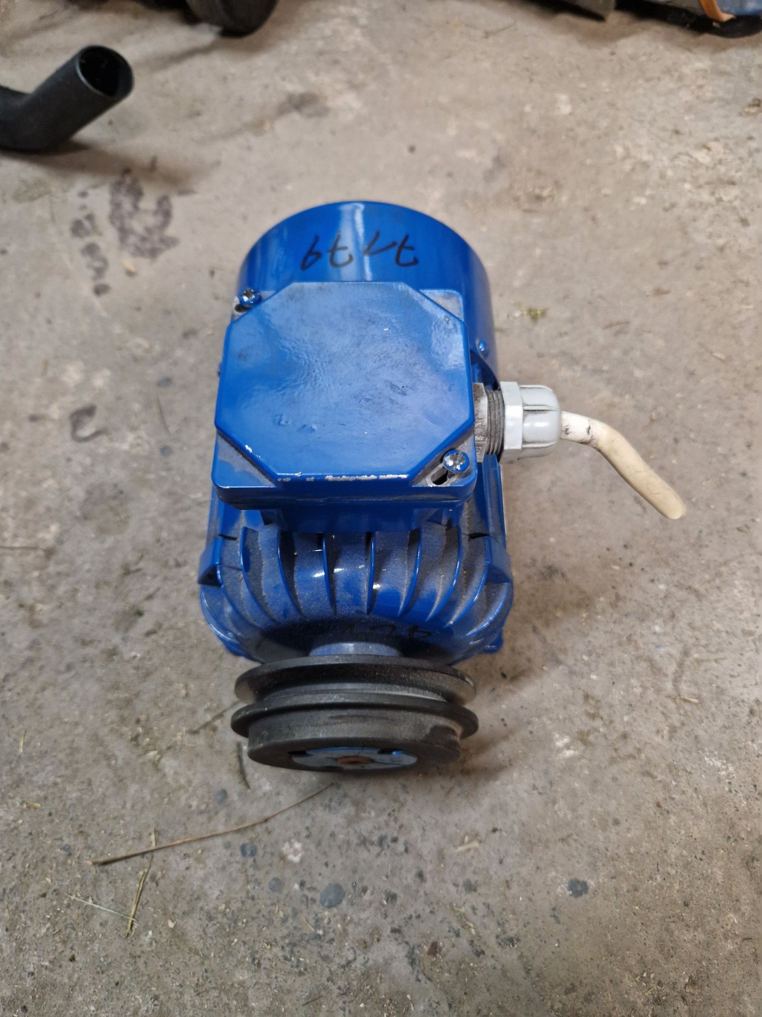 Silnik Elektryczny Besel Brzeg