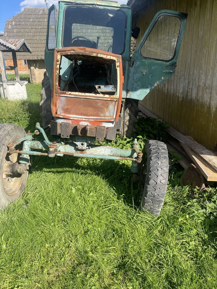 Трактор ЮМЗ-6 цікавить обмін
