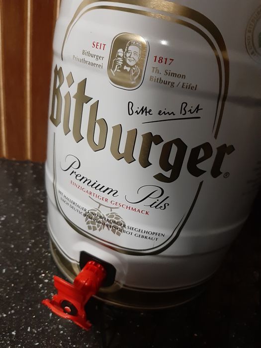Puszka po piwie bitburger 5l