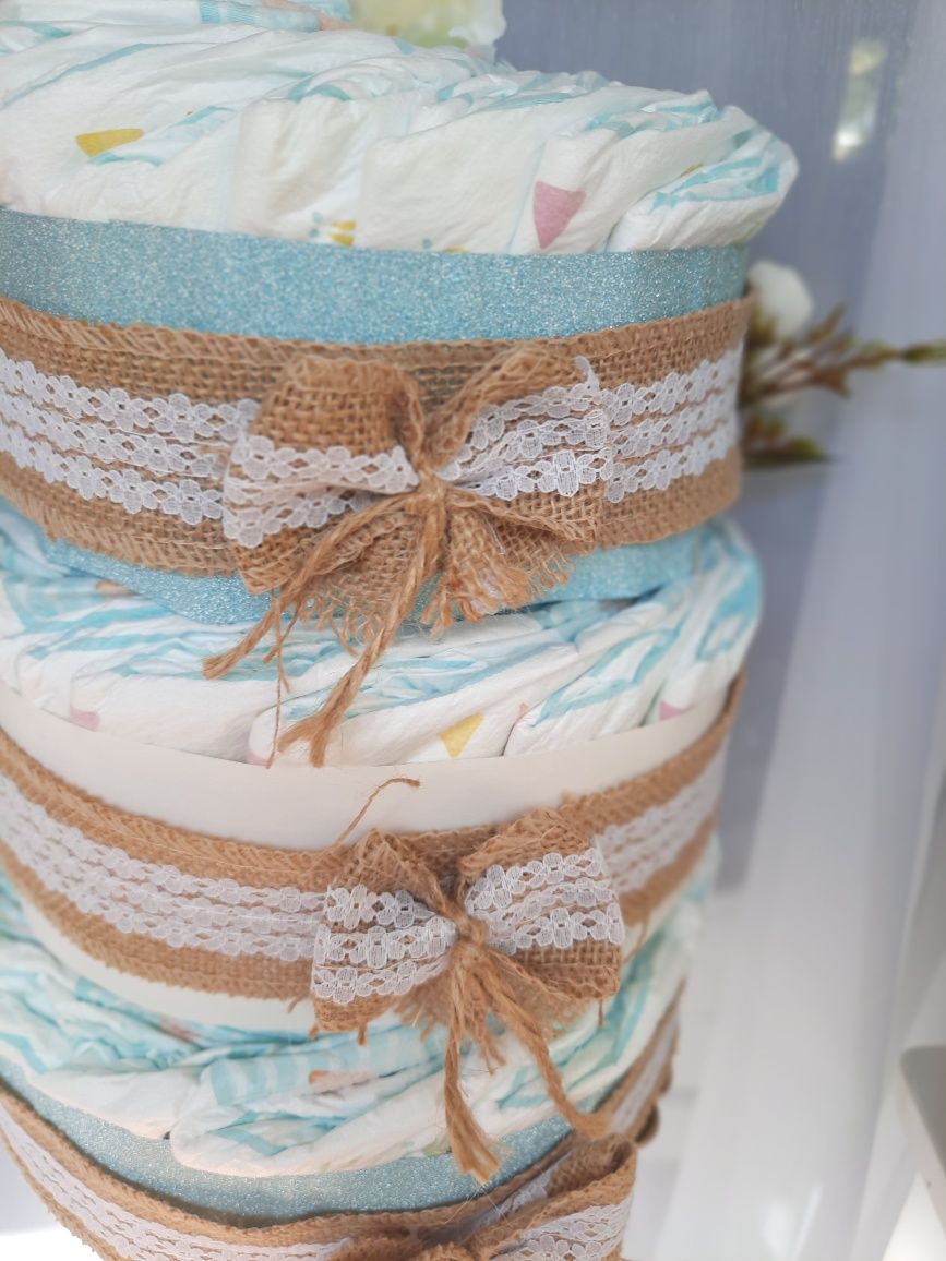 Tort z pampersow trzypiętrowy boho chrzest baby shower roczek