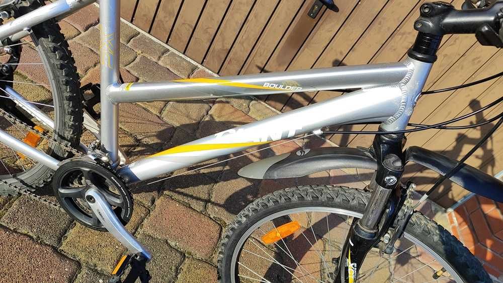 Giant Boulder 26" MTB górski rama M (18") Shimano ACERA 8 Speed