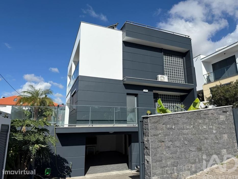 Casa / Villa T3 em Funchal (Santa Maria Maior) de 183,00 m2