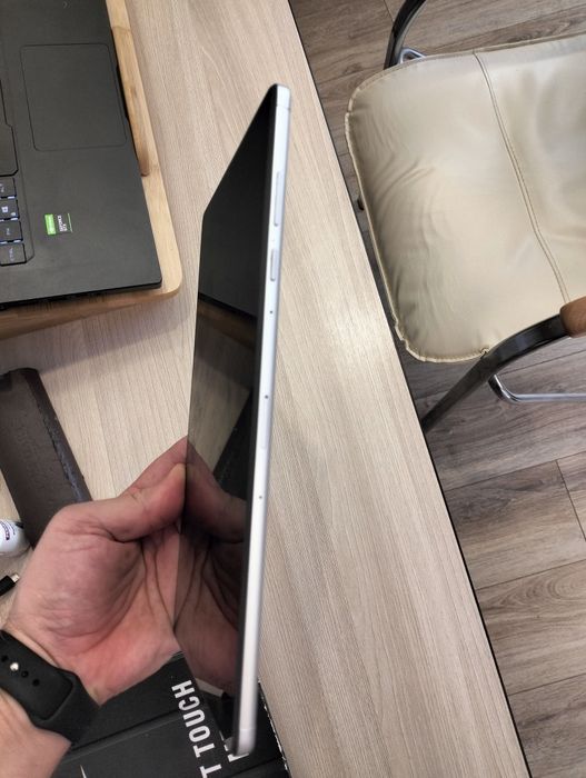 Планшет 10" Lenovo Tab M10 HD 4/64 SIM 4G