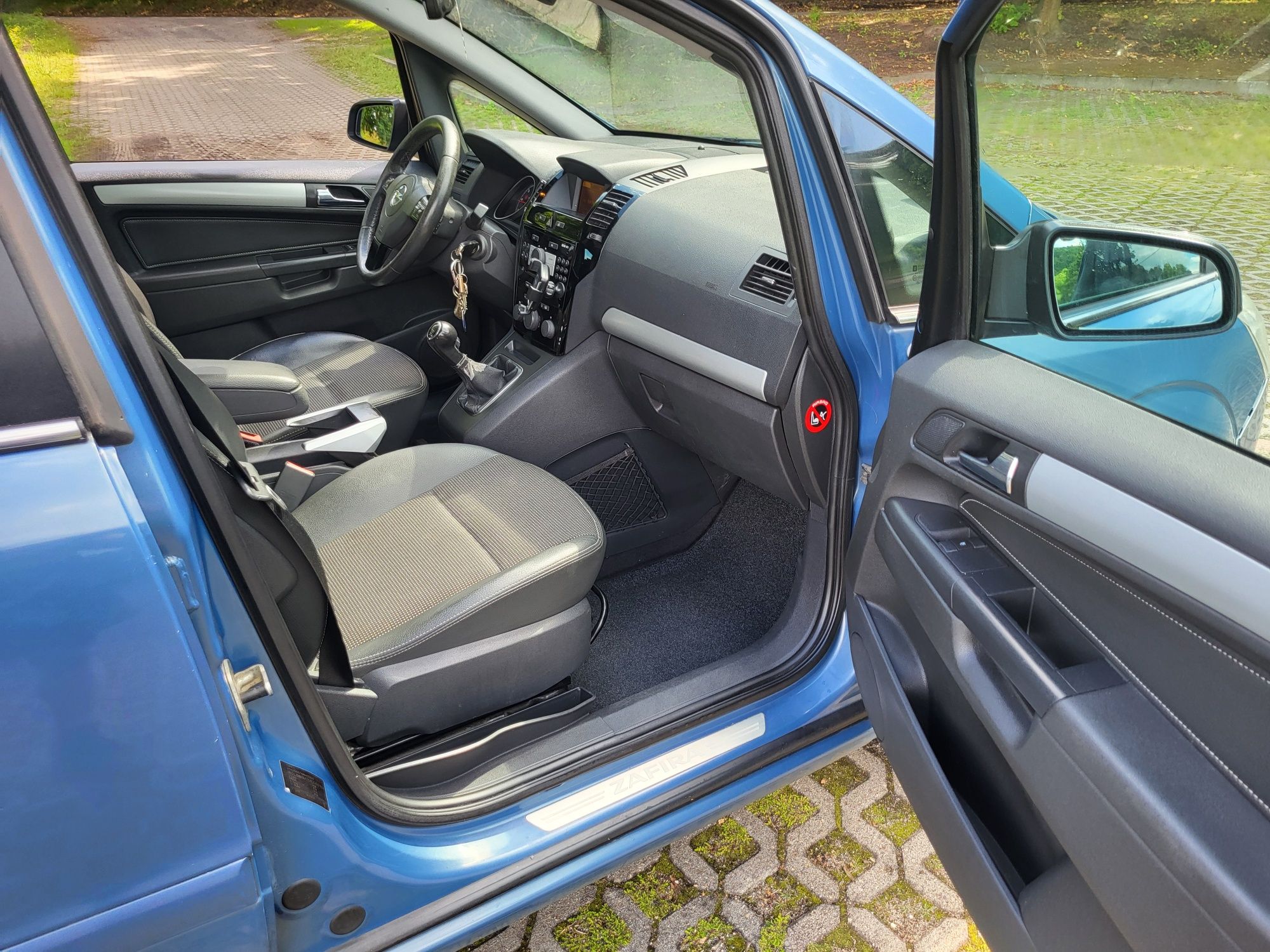 Zafira Cosmo 1.9 CDTI 120 KM 7 osób zadbana serwisowana
