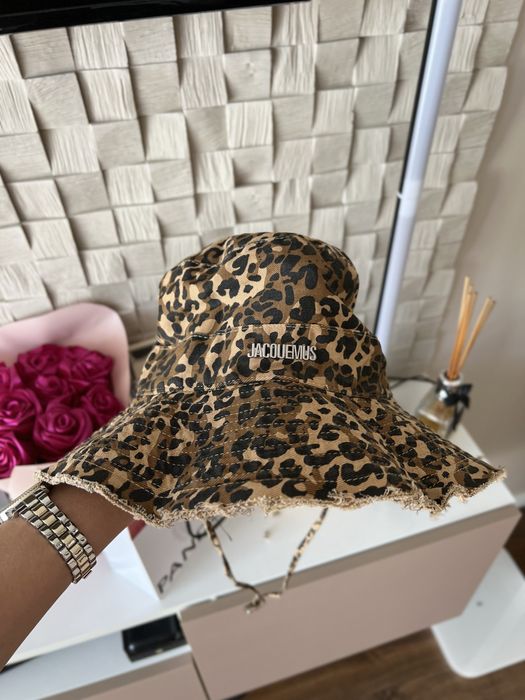 Damskie kapelusz panterkę