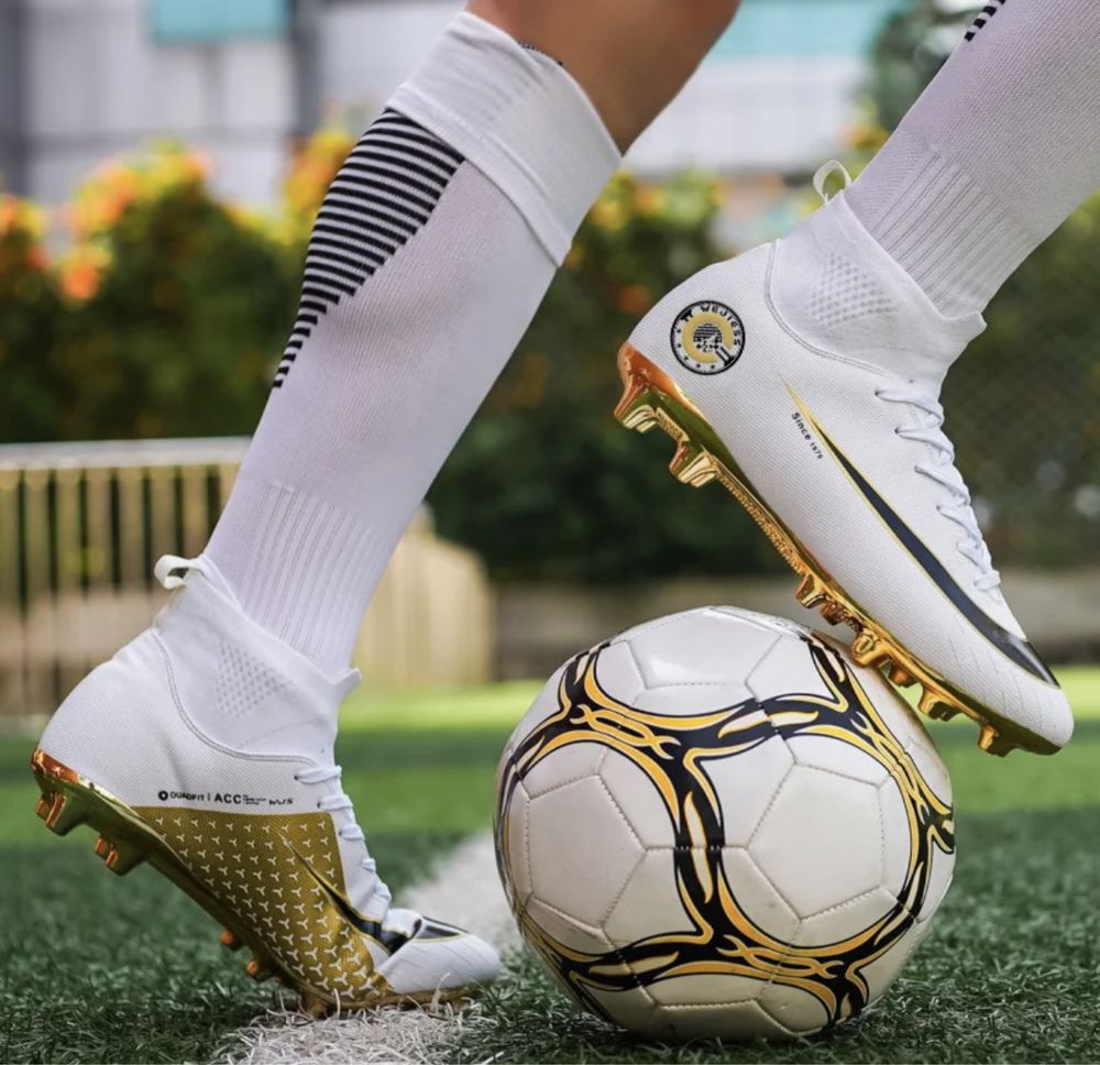 Korki lanki skarpeta futbolówki piłkarskie buty