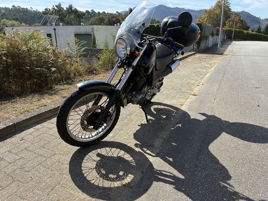 Honda slr 650  Carta A2 24,5 KW ou 33.3 Cv. Vigor Dominator troco