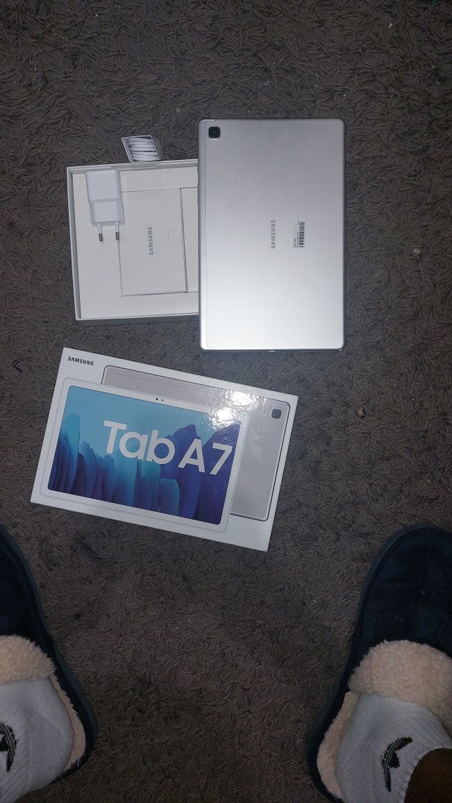 Samsung TAB A7, Novo