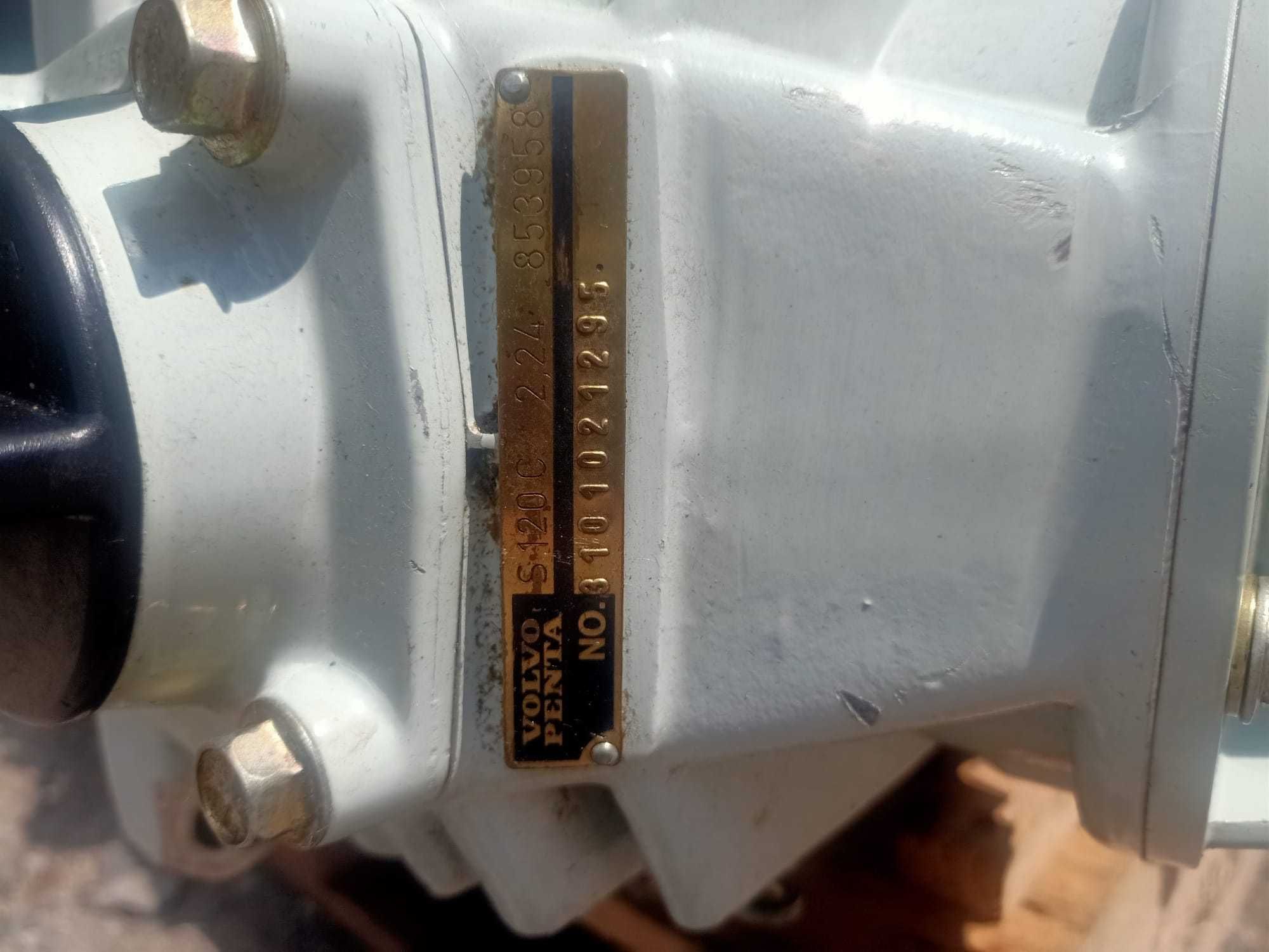 Silnik stacjonarny VOLVO PENTA 2000 model 2001