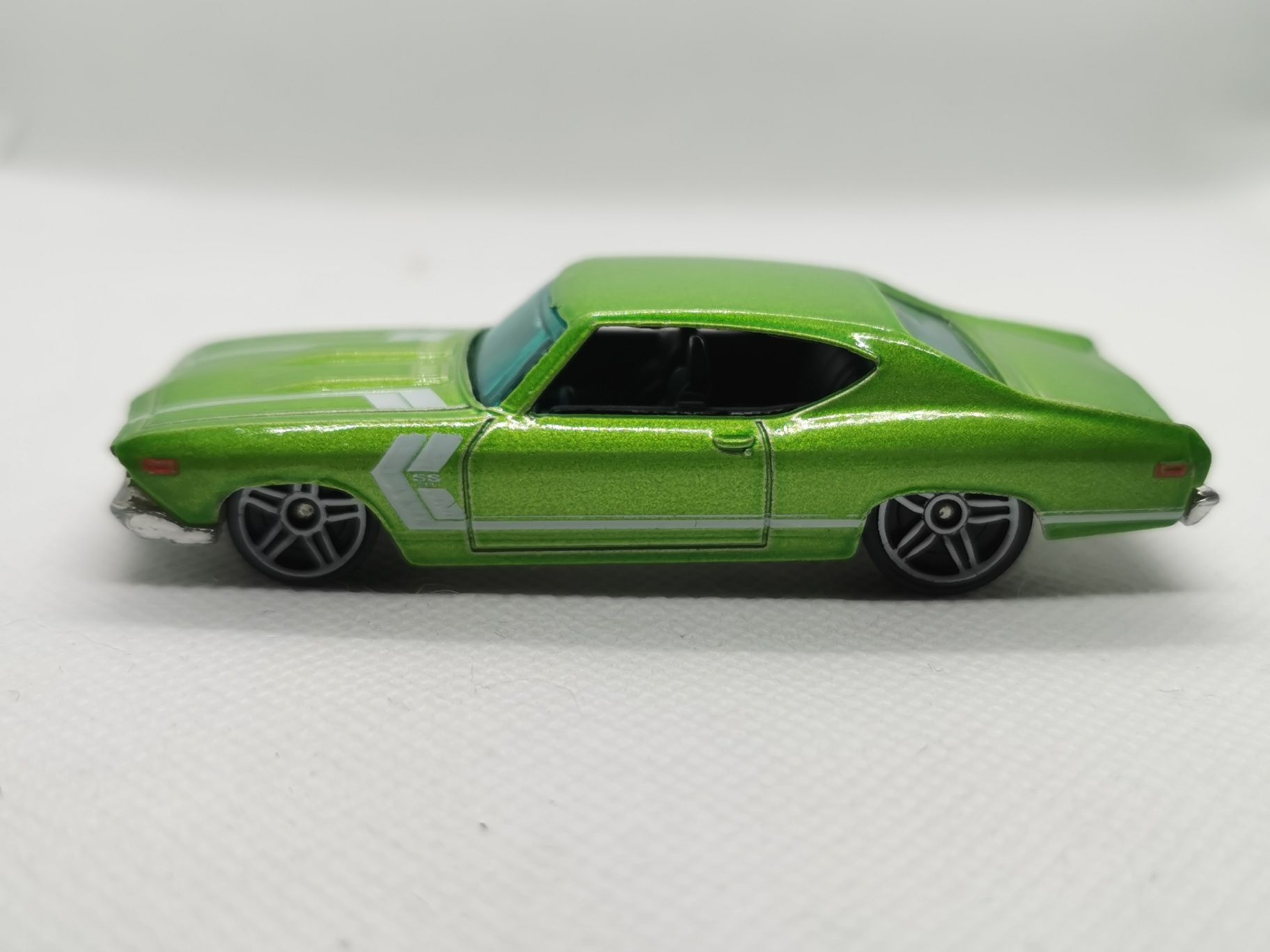 69 Chevelle SS 396 Hot Wheels 2009