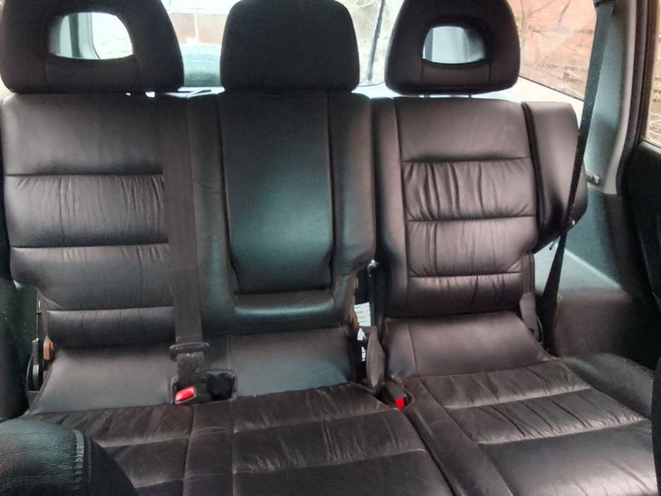 Продаж автомобіля Mitsubishi Pajero 2002 року випуску