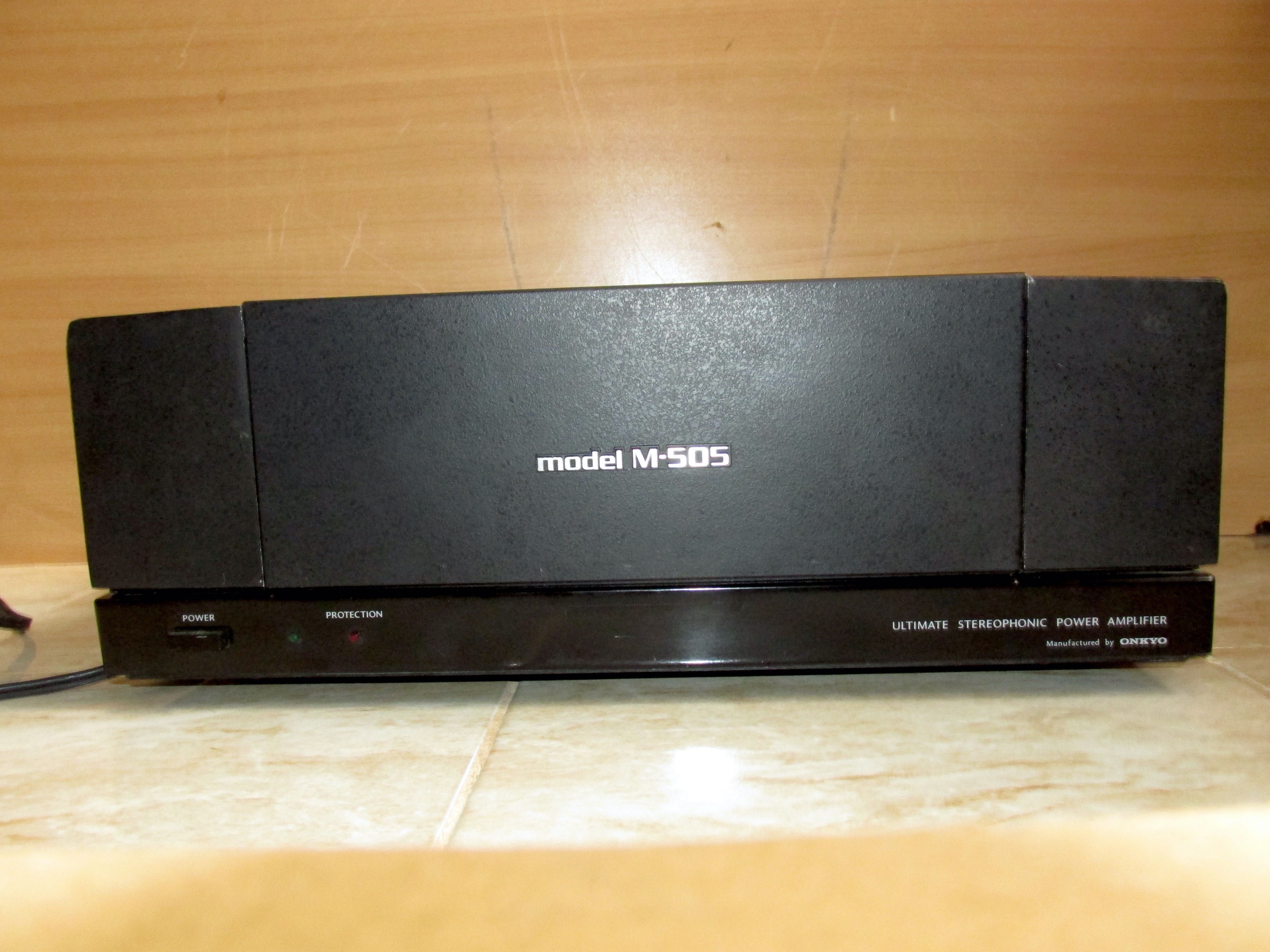 Усилитель мощности Onkyo M 505 двойное моно