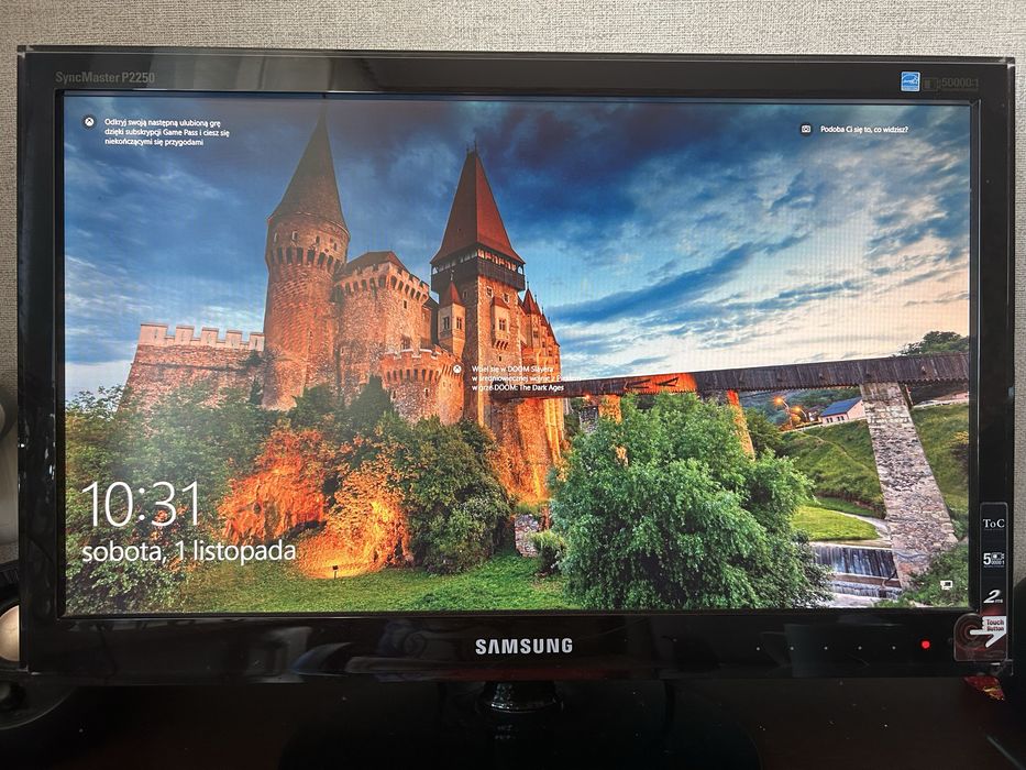 Monitor–Samsung.