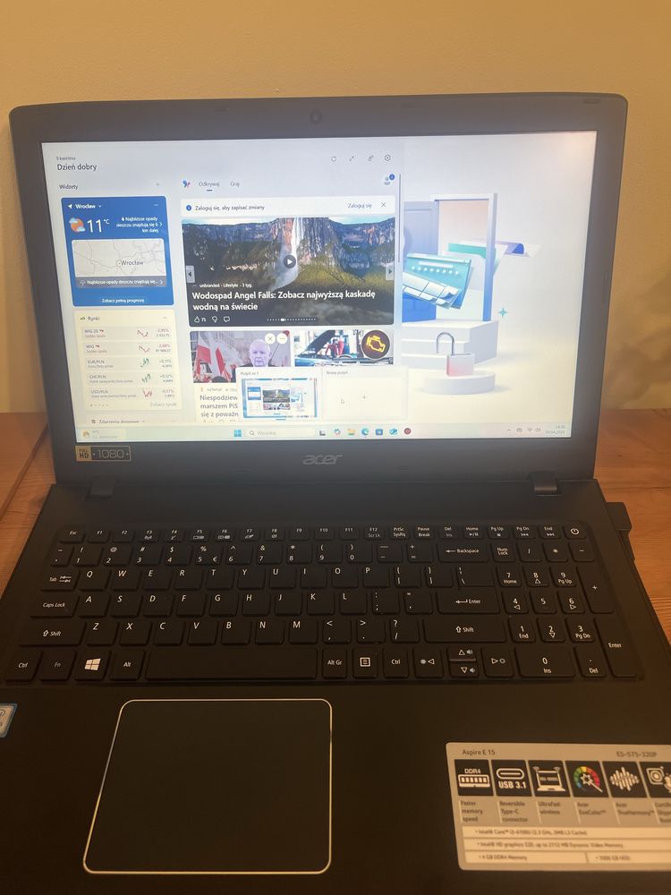 Leptop Acer Aspire E15