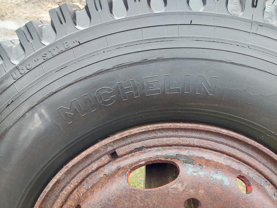 11.00 r 20 Michelin 16 pr opona z felgą