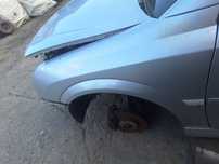 Opel Signum Vectra C blotnik lewy przedni Z157