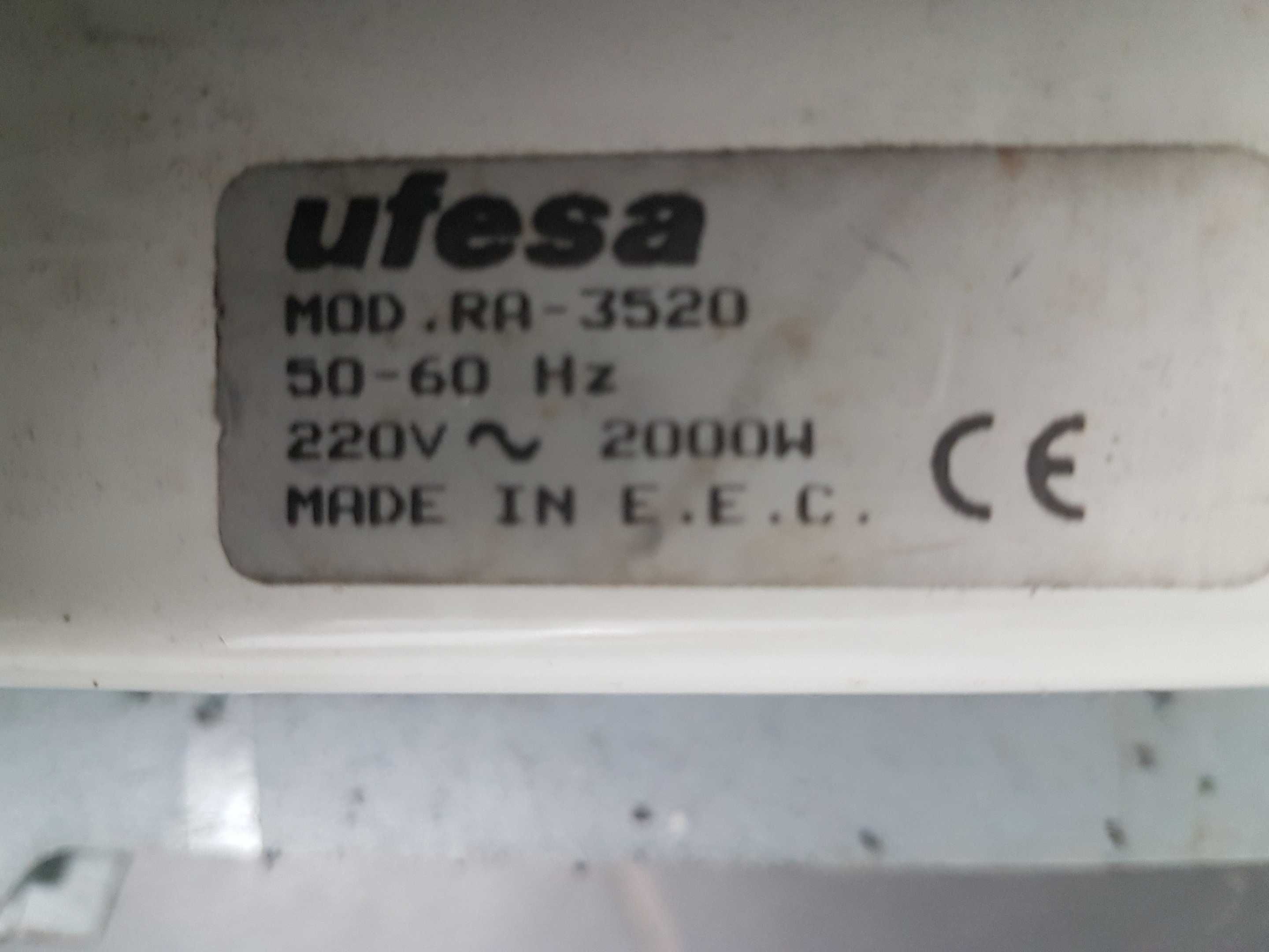 Aquecedor a óleo Ufesa 2000W