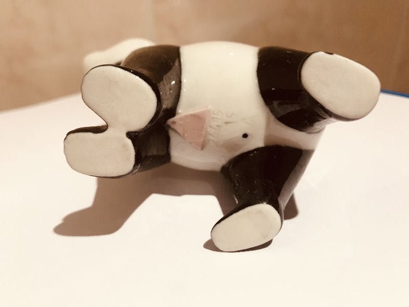 Figurka  Pandy z porcelany